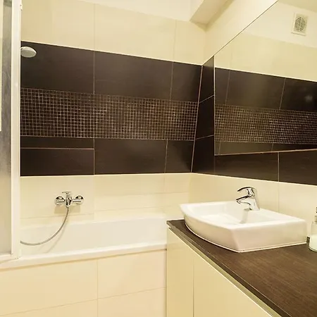Market Square - Rynek 42- Next To Town Hall - 4 People Apartment
